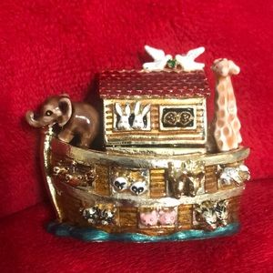Noah’s Ark monet trinket
